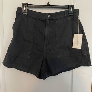 NWT Universal Thread dark gray cargo shorts